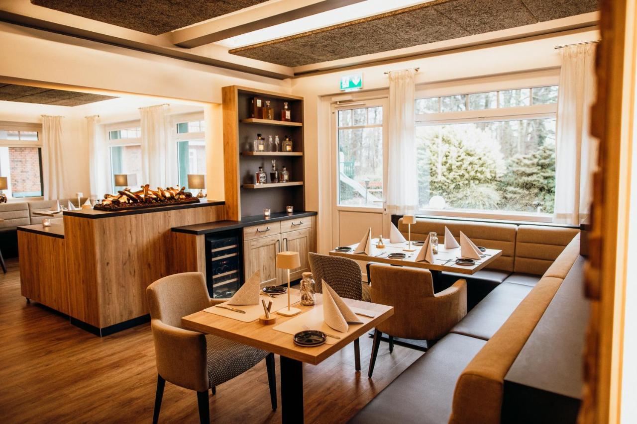 Landgasthof "Zum Gruenen Walde" Nordholz Bagian luar foto