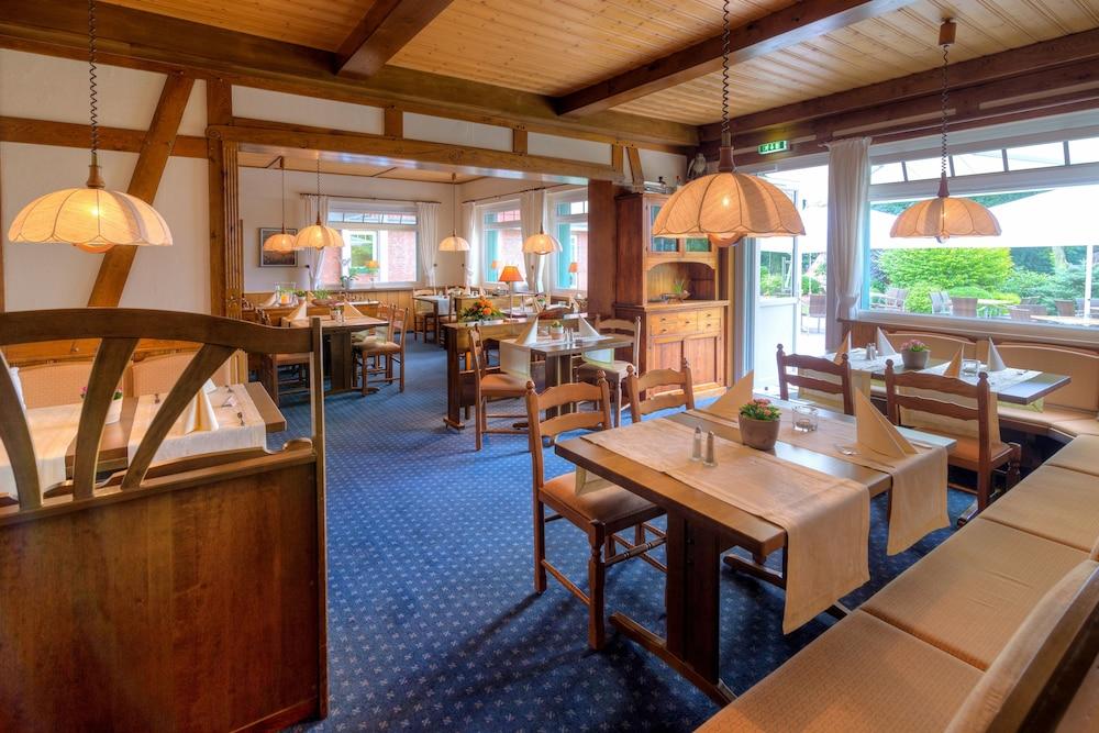 Landgasthof "Zum Gruenen Walde" Nordholz Bagian luar foto