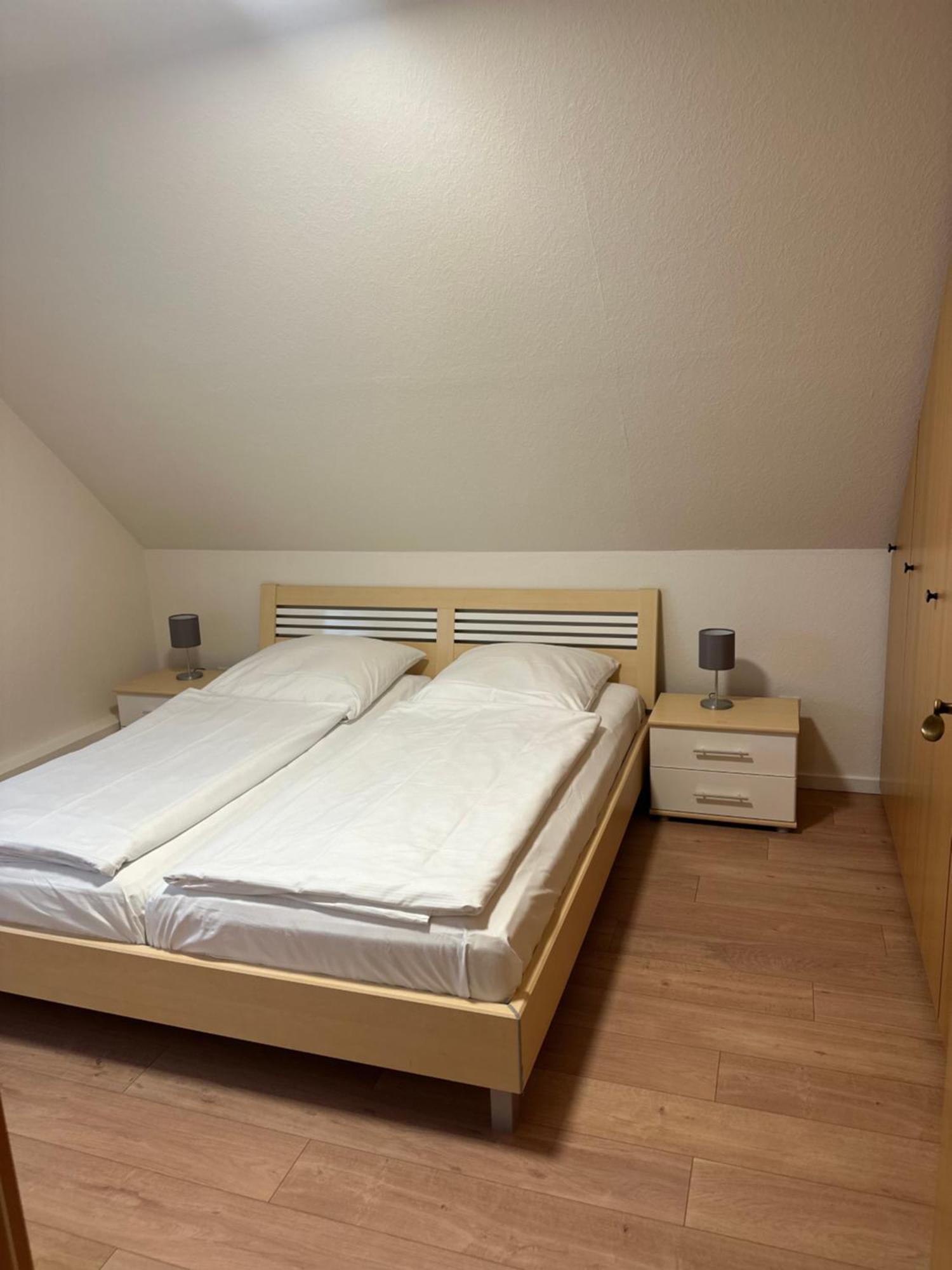 Landgasthof "Zum Gruenen Walde" Nordholz Bagian luar foto