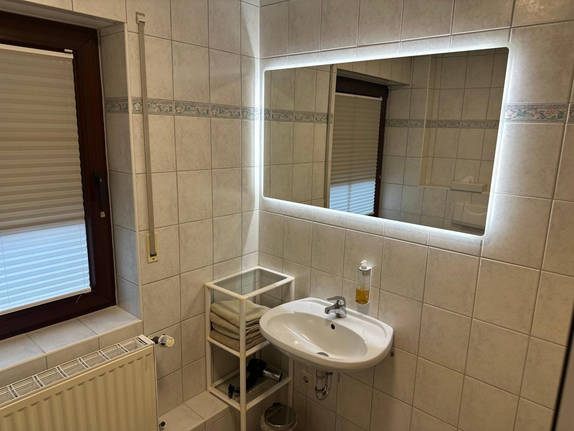Landgasthof "Zum Gruenen Walde" Nordholz Bagian luar foto